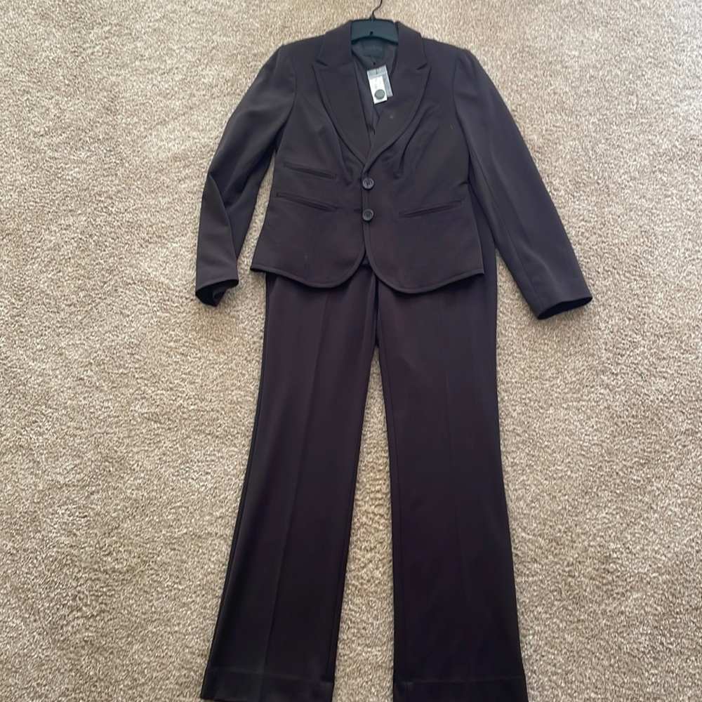 Limited brown suit jacket and pants